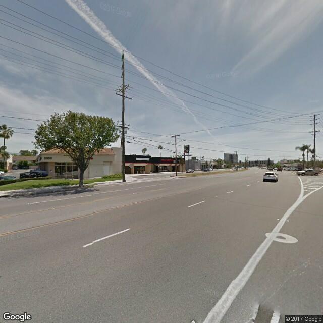 2102 N Tustin Ave