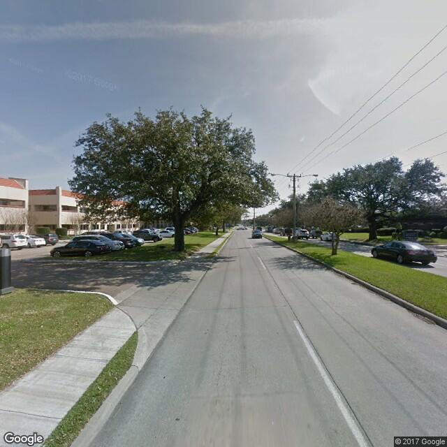 17047 El Camino Real