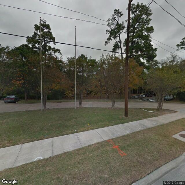 2060 N Loop Fwy W