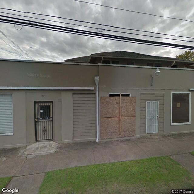 901 Richmond Ave.