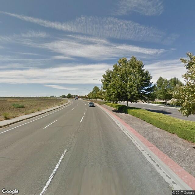 4136 E. Commerce Way