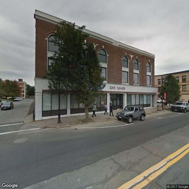 1095 Main St