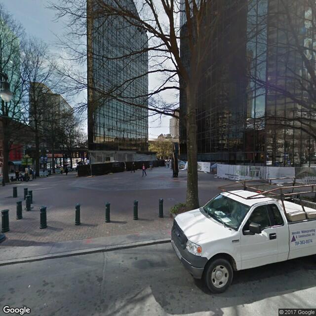 101 S Tryon St