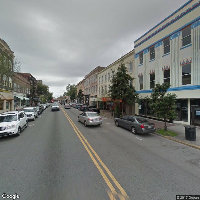 300 W Broughton St