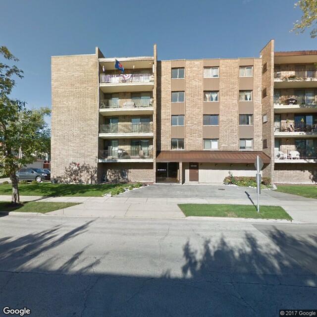 2454 E Dempster Street
