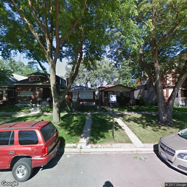 21-33 E 71st St