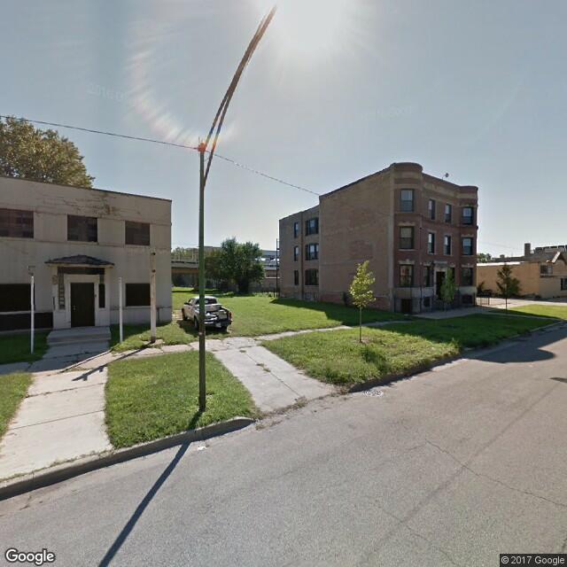 5041 S Prairie Ave