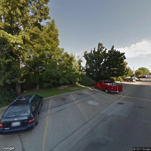 4555 N Ravenswood Ave